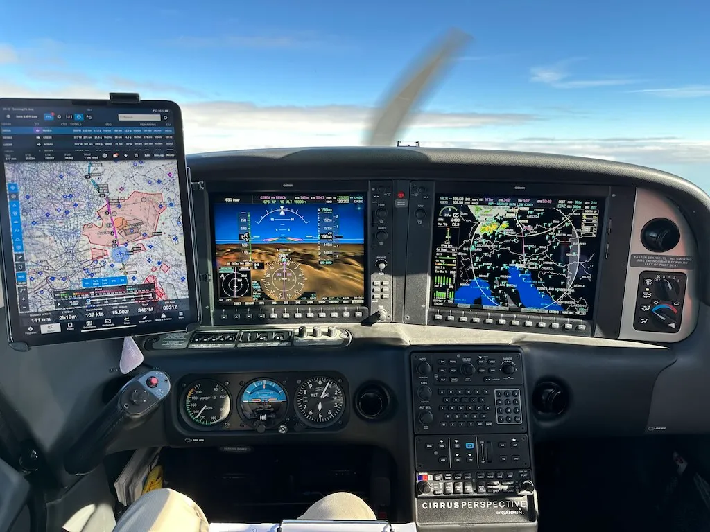 Cirrus SR22T Cockpit
