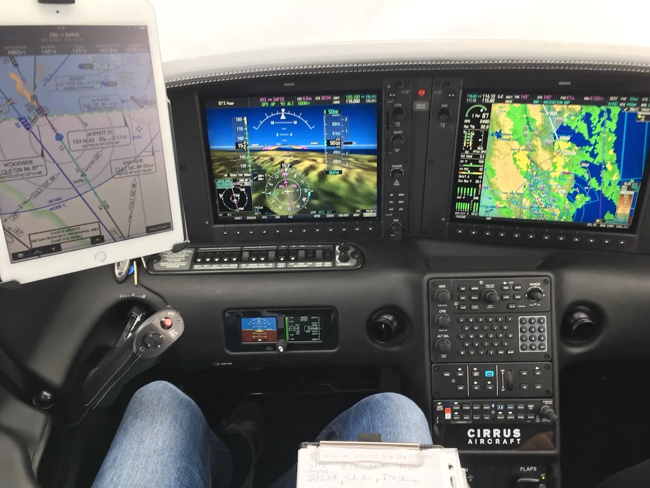 Cirrus Perspective G5 cockpit with iPad running Garmin Pilot and ADS-B weather
